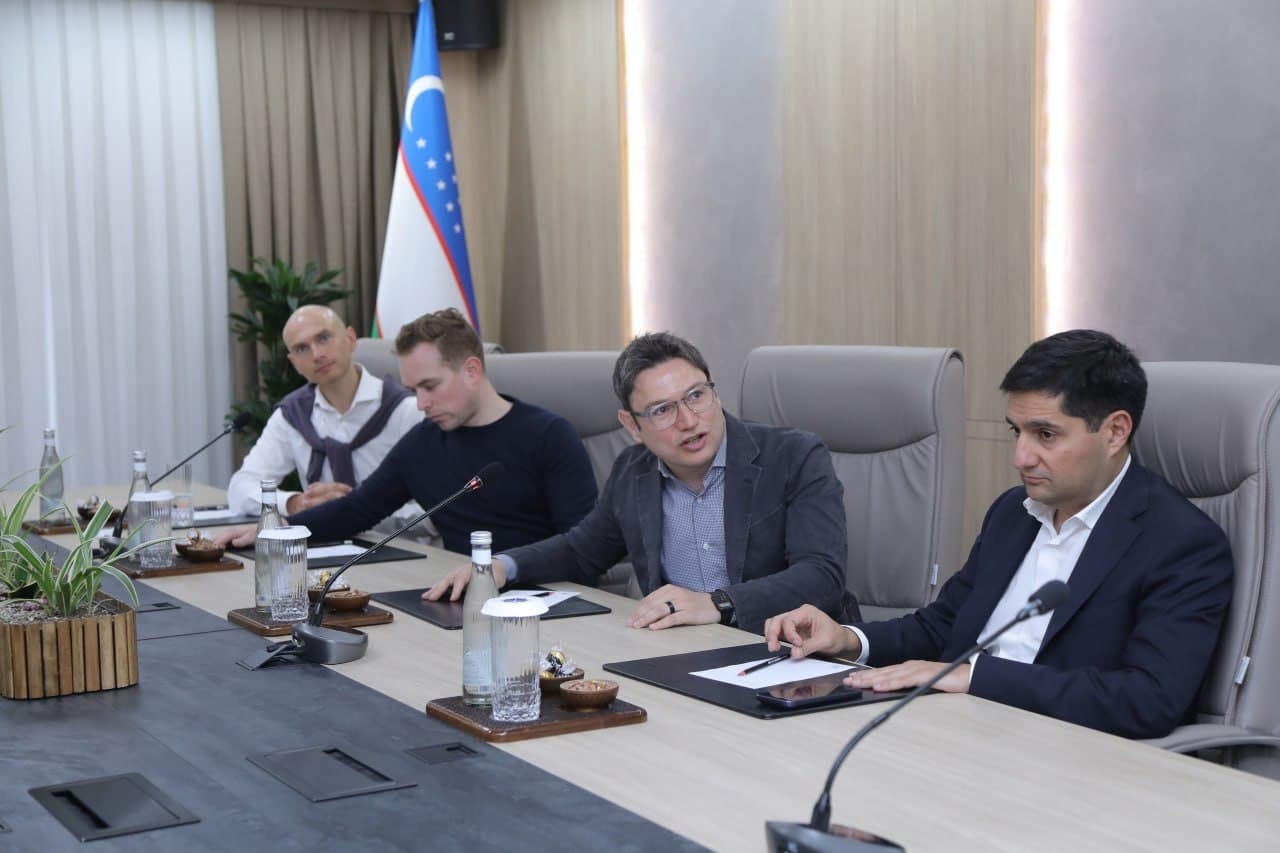 O‘zbekistonda SI infratuzilmasini rivojlantirish bo‘yicha NVIDIA va Firebird kompaniyalari bilan hamkorlik masalalari muhokama qilindi