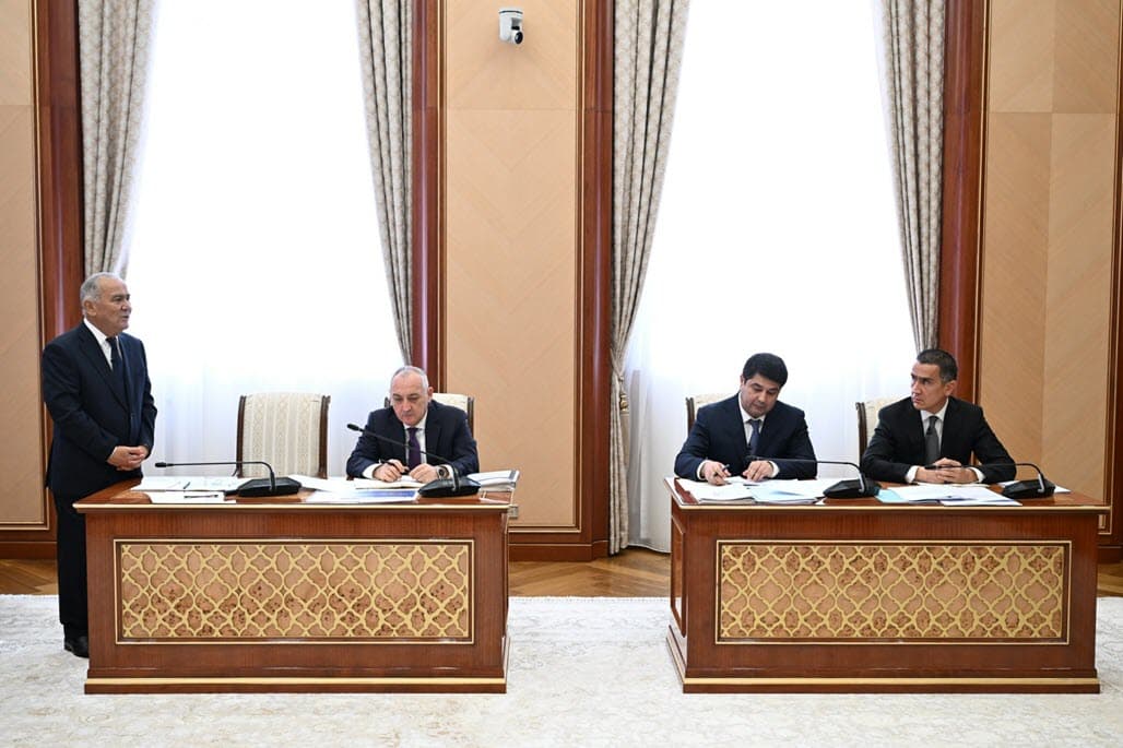 Major oil and gas industry projects reviewed